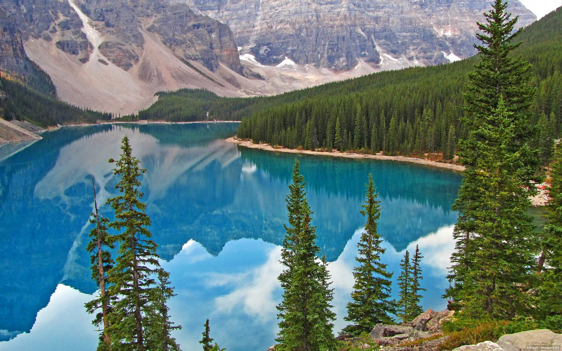 英超冠军争夺：悬念全场，精彩纷呈！，英超冠军分析