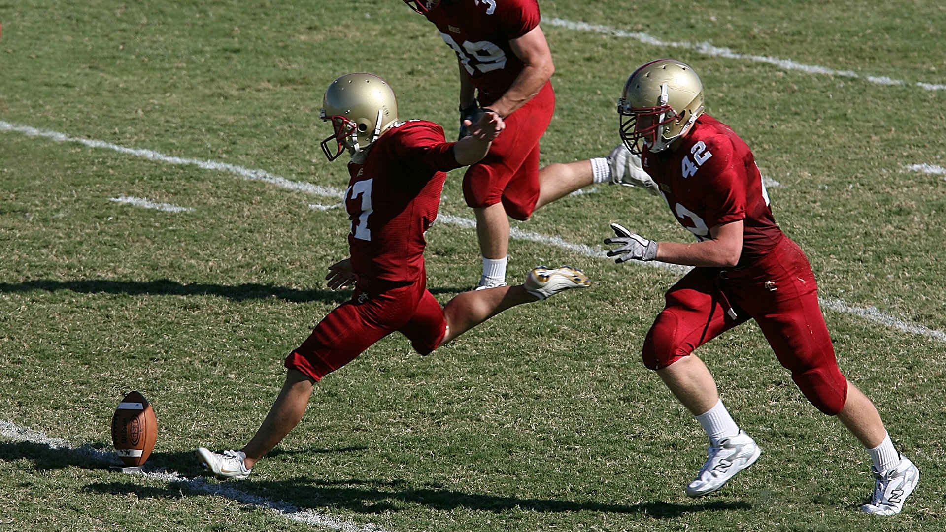 九游中心官网-“德甲争冠集团逐渐成形，豪门持续发力”，德甲冠军规则